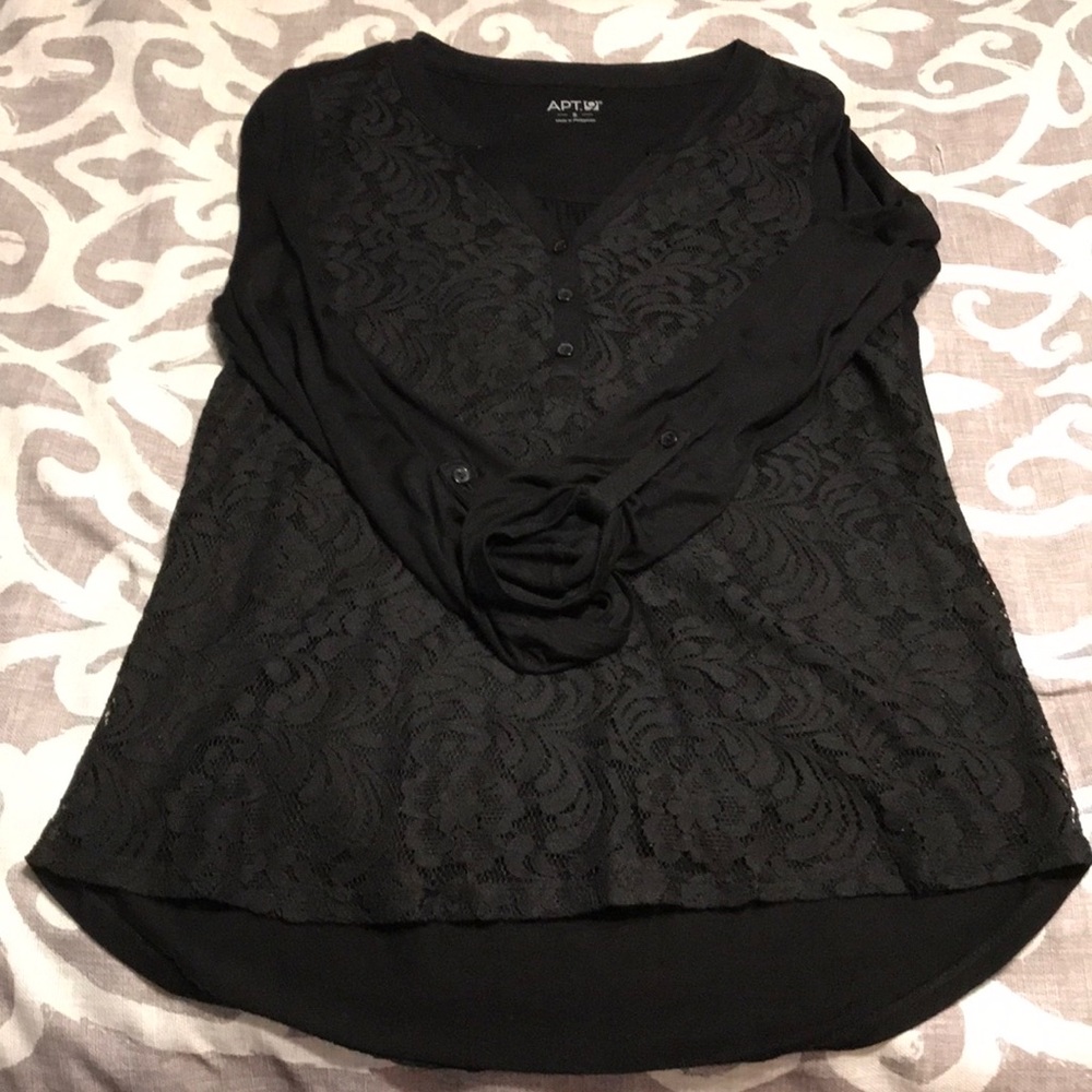 Black 3/4 sleeve lace top (Small) - Picture 2 of 4
